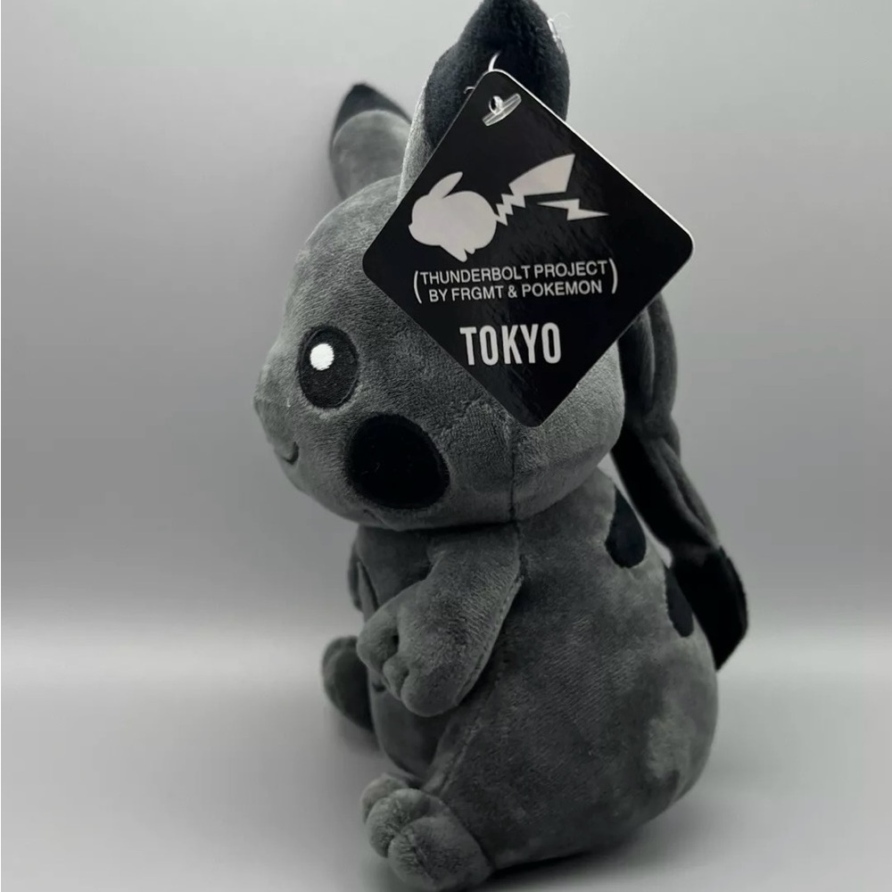 Thunderbolt Project Pikachu Plush Pokémon x Fragment - Picture 3 of 7